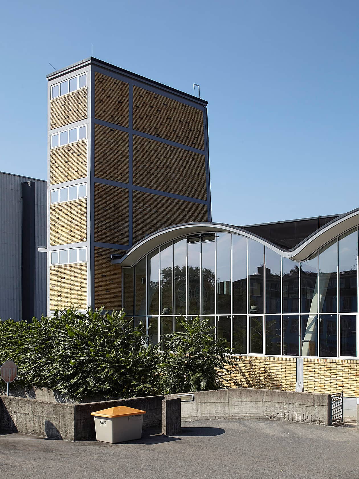 Hydraulic engineering hall with tower, Darmstadt