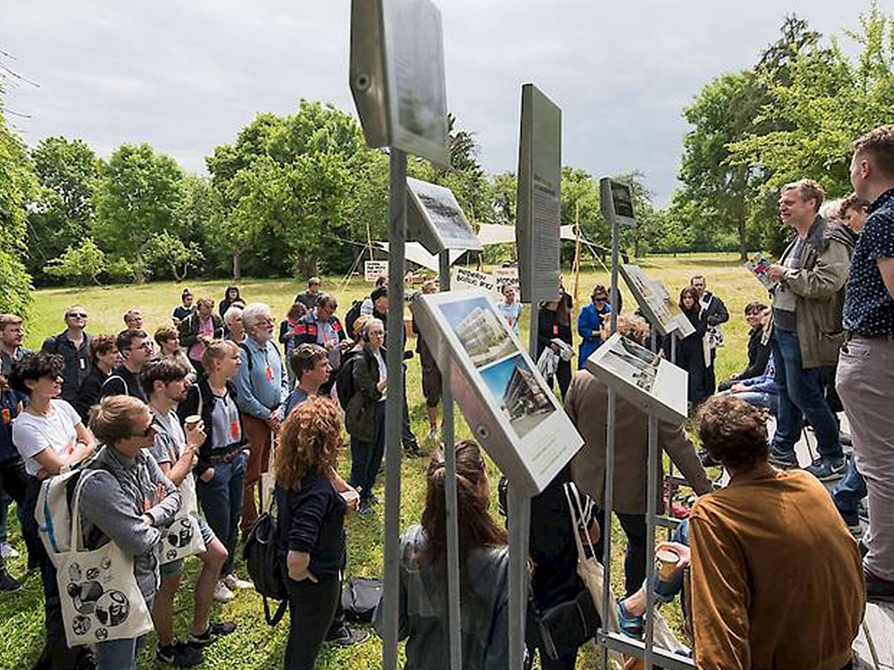 Garden party and info bridge “Neufert House”, Weimar